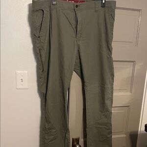 Wrangler Men's Khaki Chinos